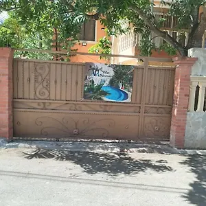 Rozenuda Guest house